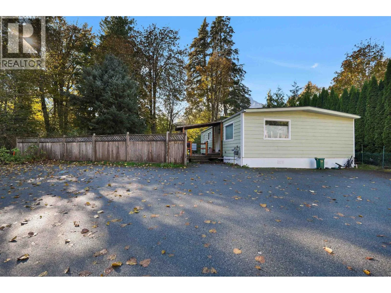 8 39884 Government Road, Squamish, British Columbia V8B 0B1