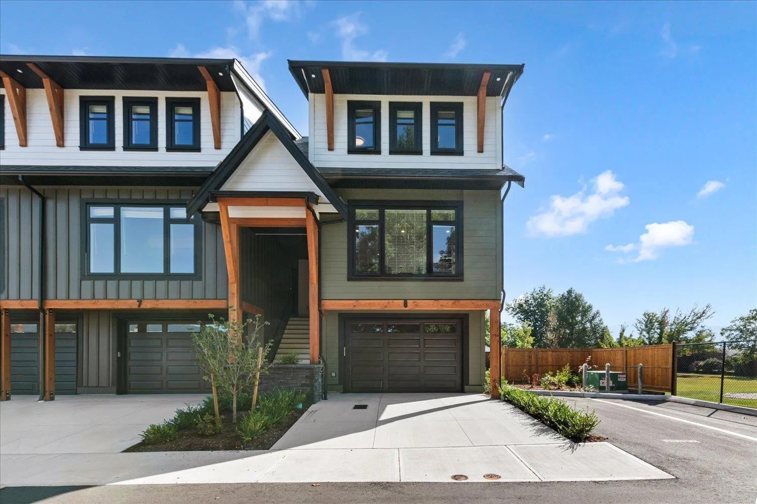 Row / Townhouse for rent: 8 46106 Riverside Drive|chilliwack Proper East, Chilliwack, British Columbia V2P 3K9