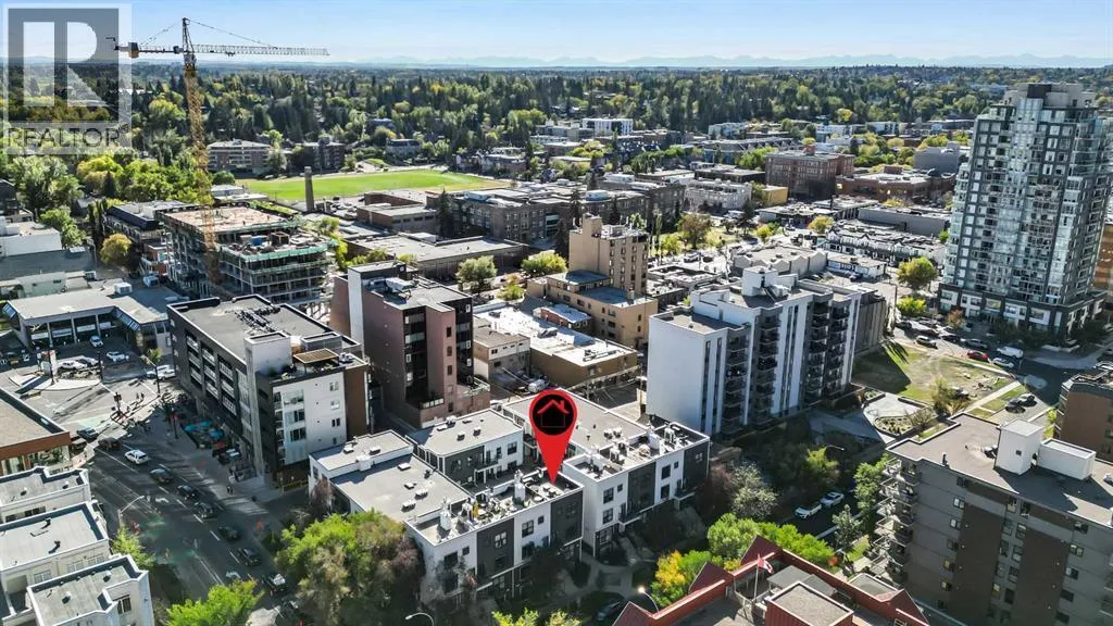 Row / Townhouse for rent: 8, 603 15 Avenue Sw, Calgary, Alberta T2R 0R4