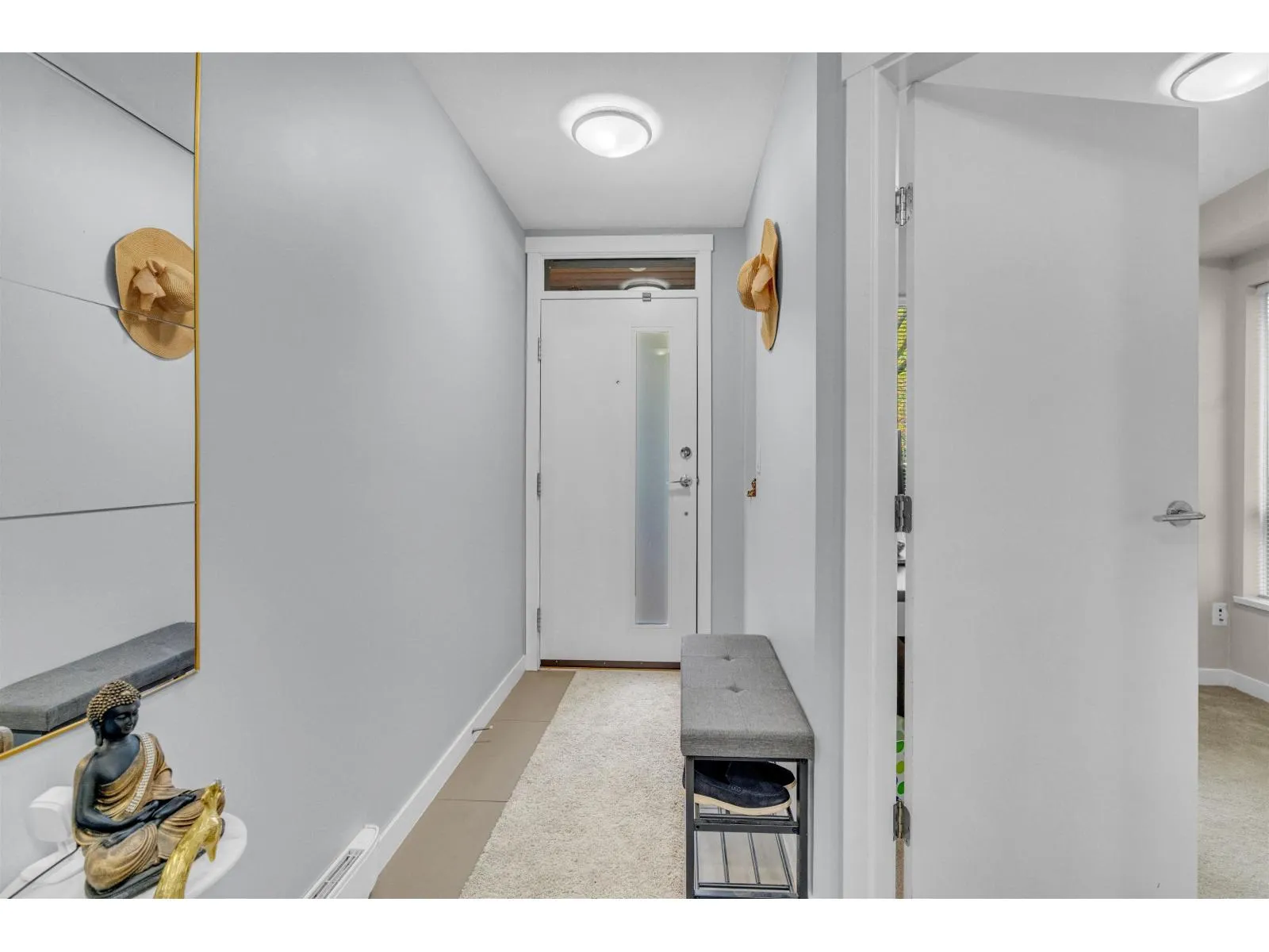 Row / Townhouse for rent: 8 8473 163 Street, Surrey, British Columbia V4N 6M7