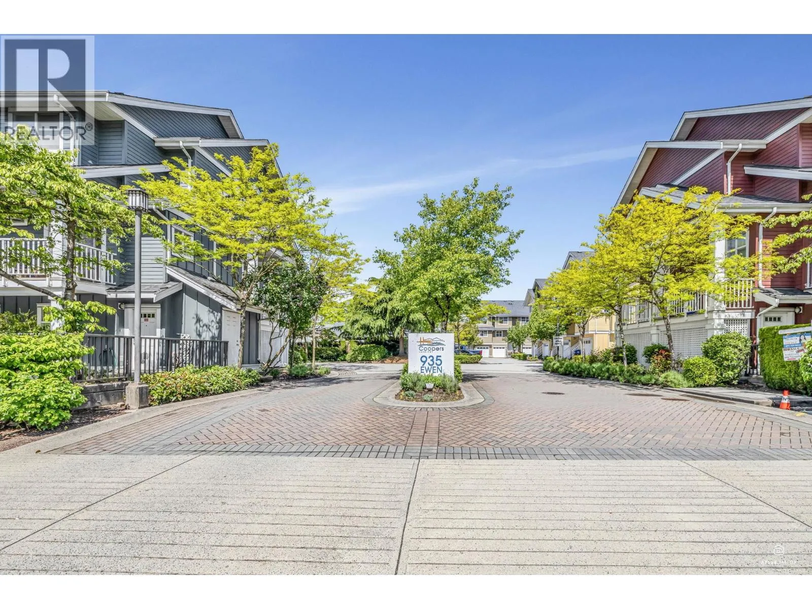 Row / Townhouse for rent: 8 935 Ewen Avenue, New Westminster, British Columbia V3M 0A1