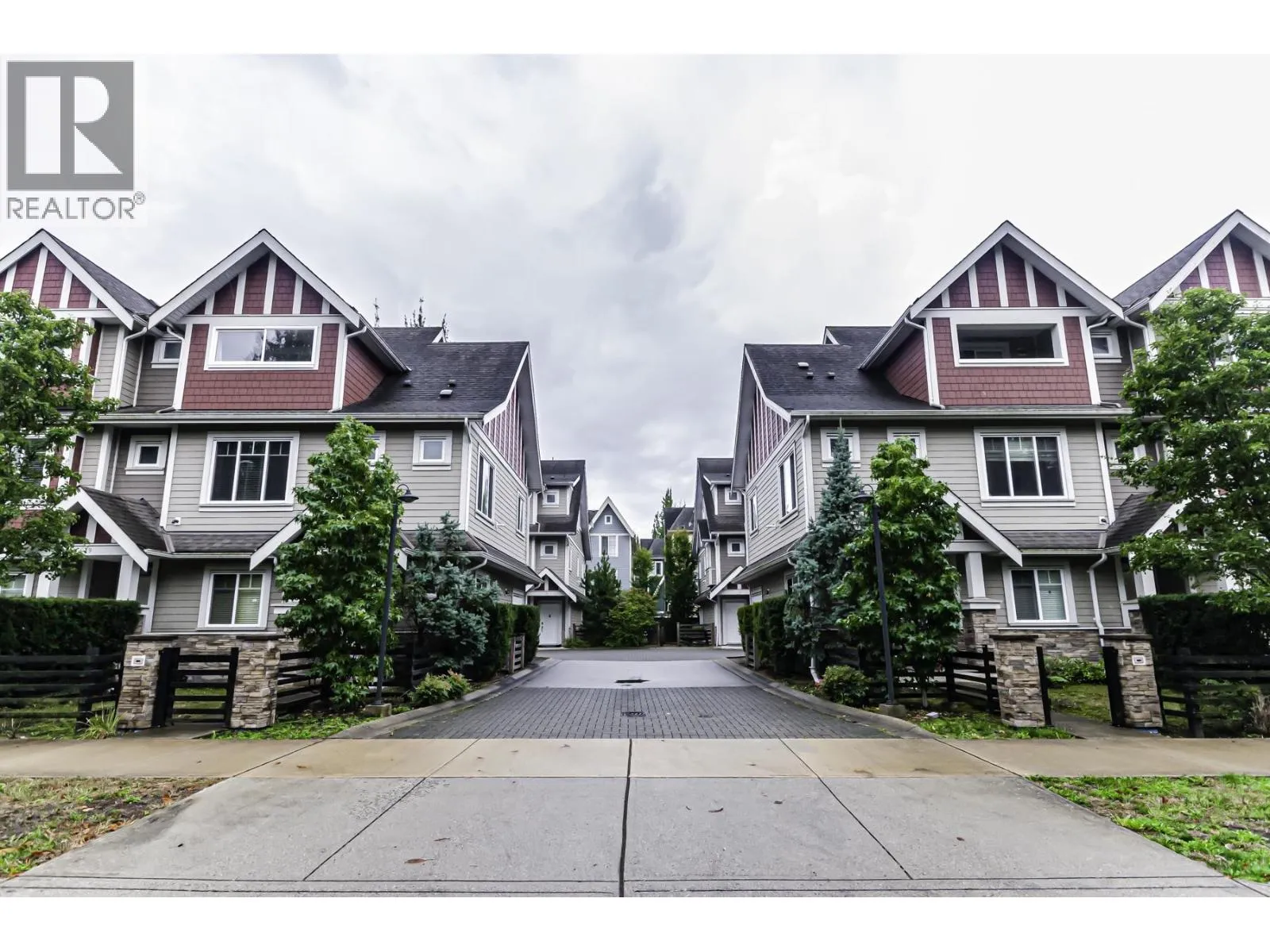 Row / Townhouse for rent: 8 9780 General Currie Road, Richmond, British Columbia V6Y 0J9