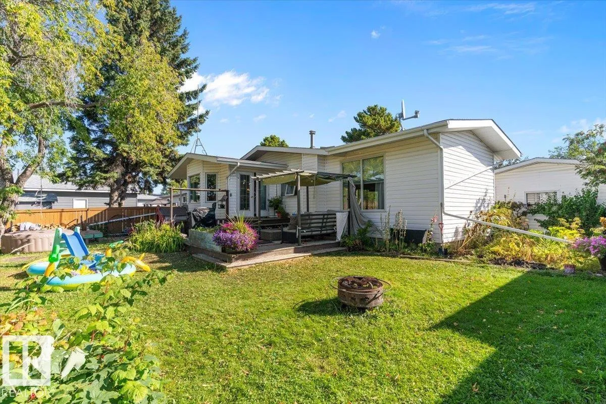 House for rent: 8 Beaverhill Dr, Tofield, Alberta T0B 4J0