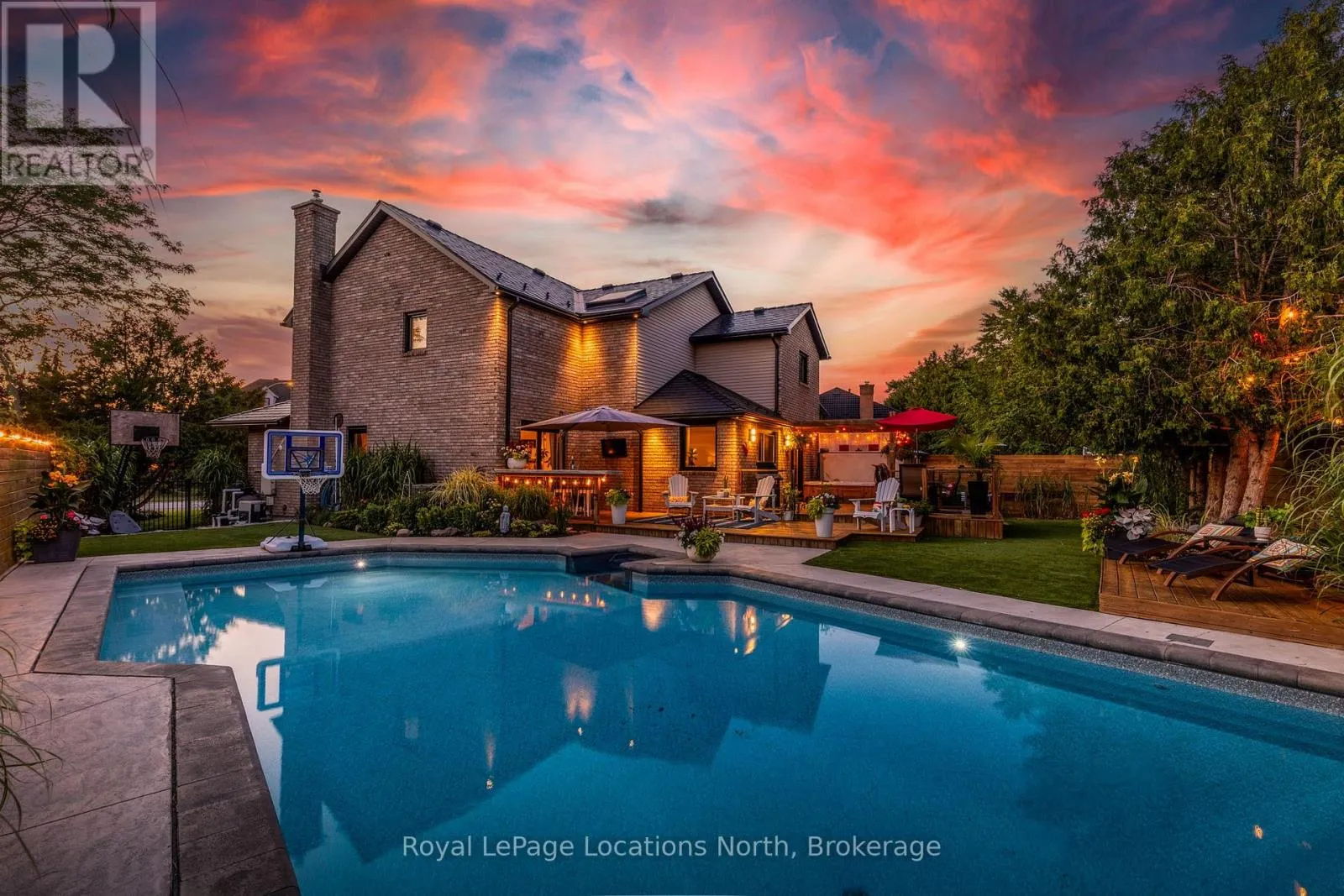 House for rent: 8 Burnside Court, Collingwood, Ontario L9Y 4R7