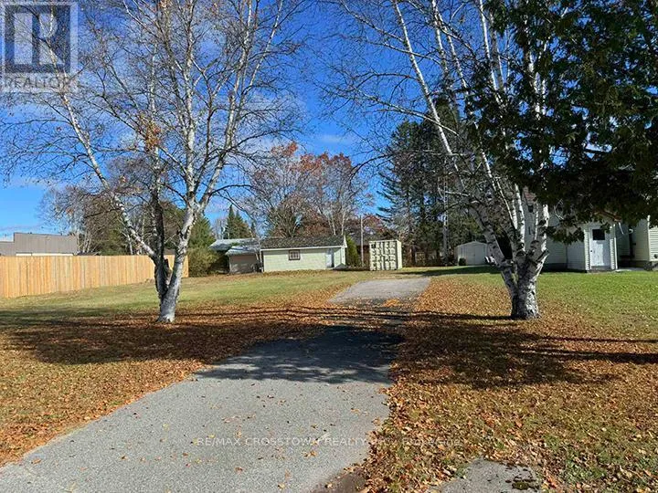 8 Cedar Court, South River, Ontario P0A 1X0