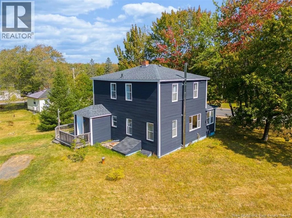 House for rent: 8 Centennial Drive, Minto, New Brunswick E4B 3R9