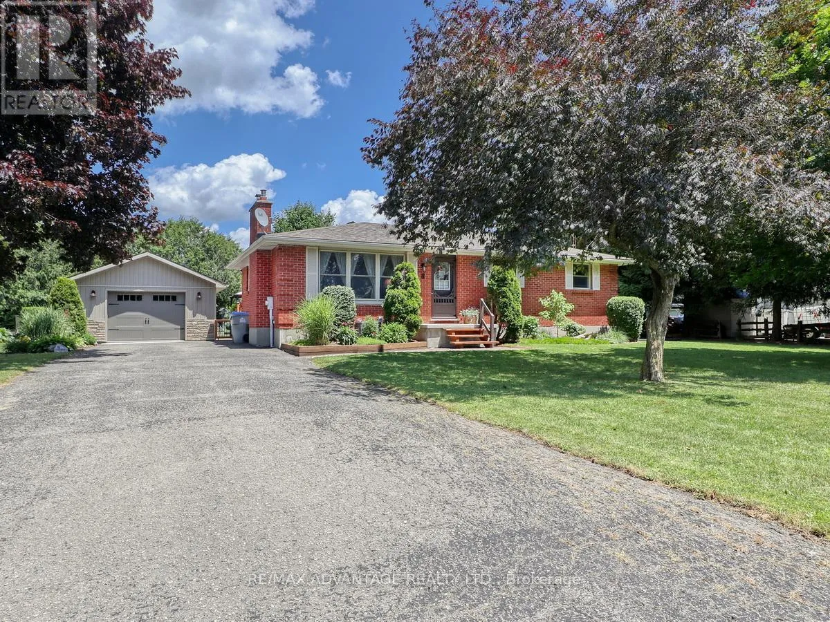 House for rent: 8 East Williams Street, North Middlesex, Ontario N0M 1A0