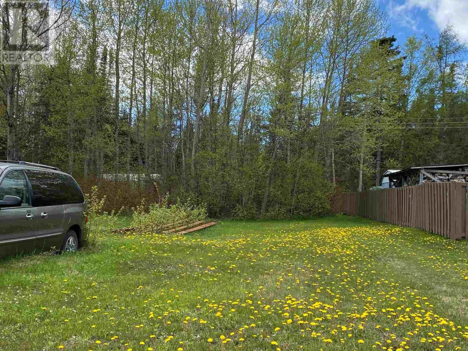 8 Eastgrove Cres, Terrace Bay, Ontario P0T 2W0