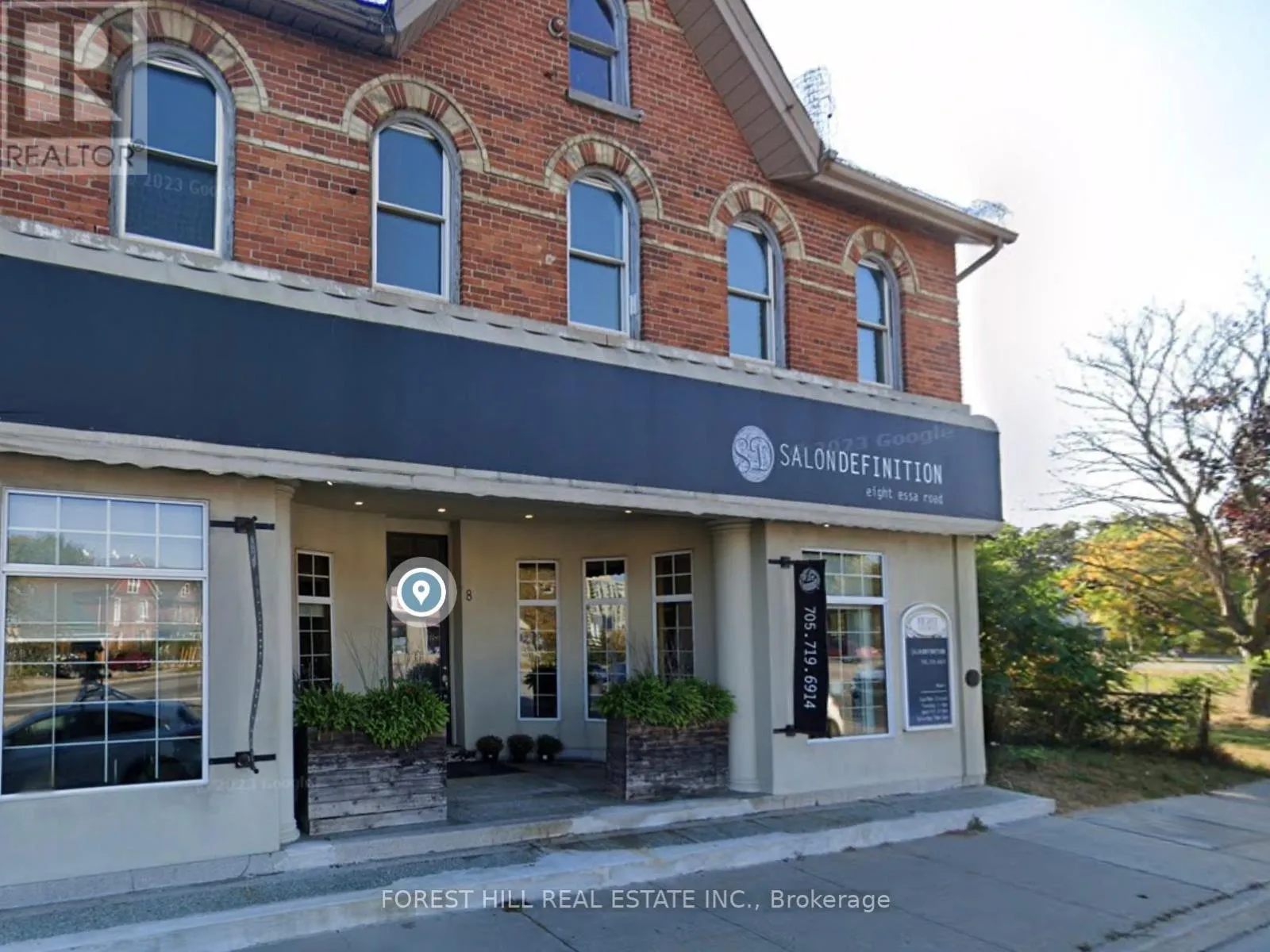 Other for rent: 8 Essa Road, Barrie, Ontario L4N 3K3