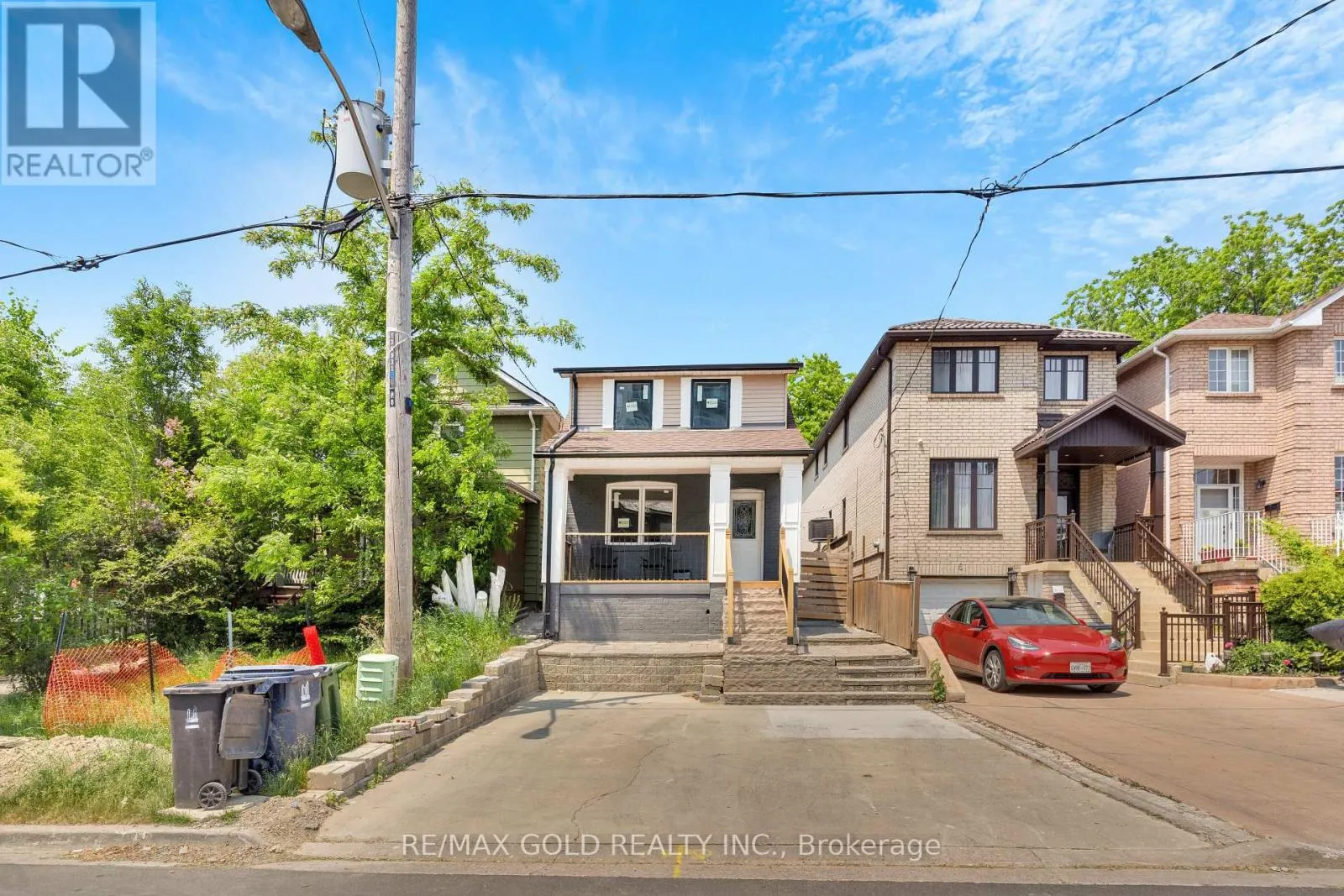 House for rent: 8 Fairglen Crescent, Toronto, Ontario M9N 1S2