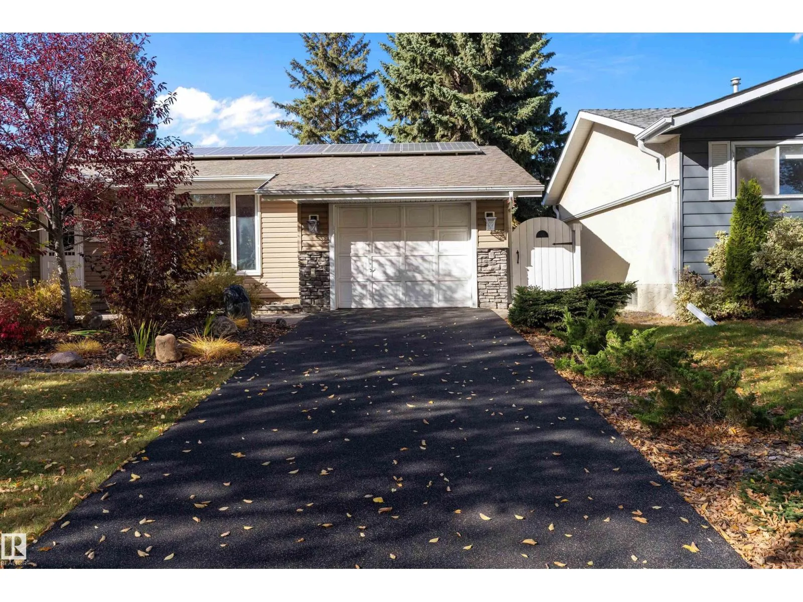 House for rent: 8 Farmstead Av, St. Albert, Alberta T8N 1V8