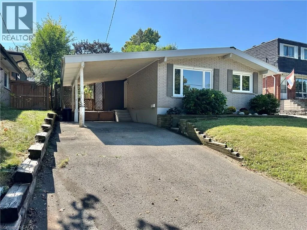 House for rent: 8 Howard Street, Simcoe, Ontario N3Y 2H5