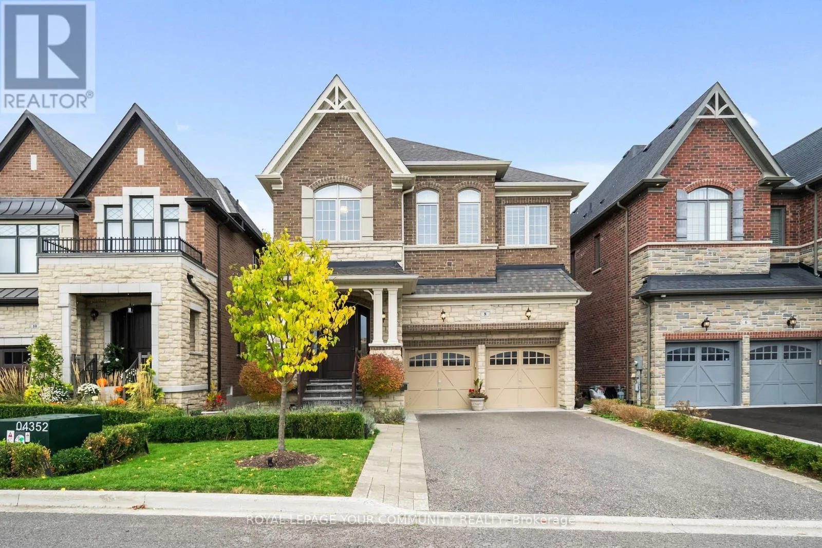 House for rent: 8 King Boulevard, King, Ontario L7B 0P4