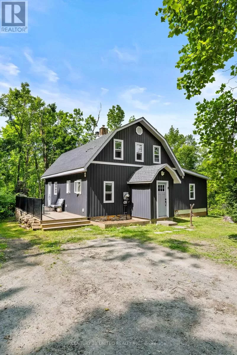 House for rent: 8 Library Road, North Kawartha, Ontario K0L 3E0