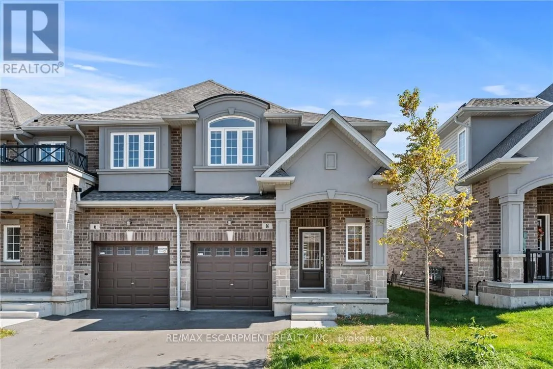 House for rent: 8 Linden Park Lane, Hamilton, Ontario L9A 1Y1