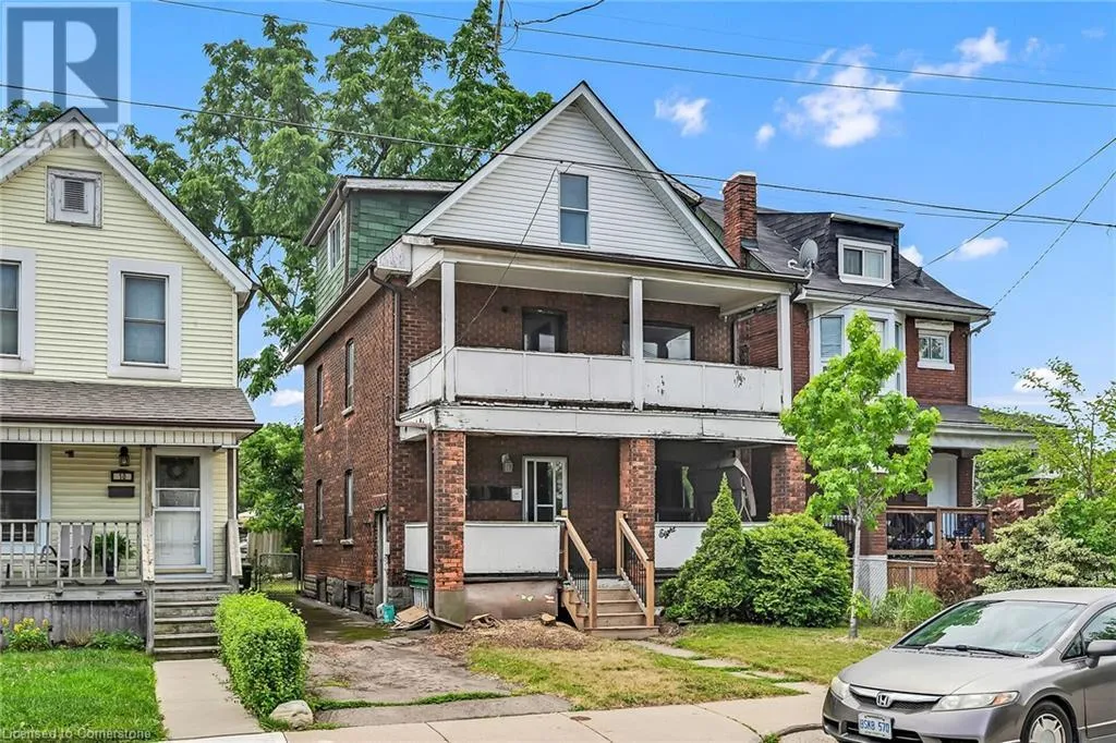 Fourplex for rent: 8 Morris Avenue, Hamilton, Ontario L8L 1X7