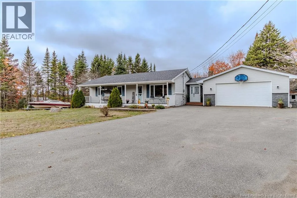 House for rent: 8 Oak Street, Willow Grove, New Brunswick E2S 1L9