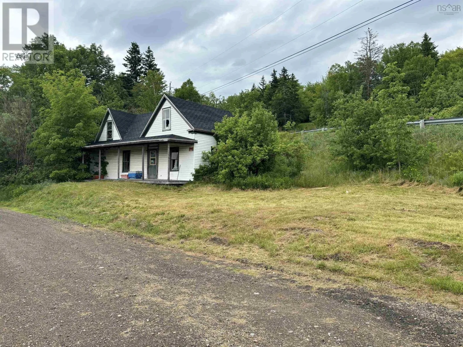 House for rent: 8 Old Scotsville Road, Scottsville, Nova Scotia B0E 3E0