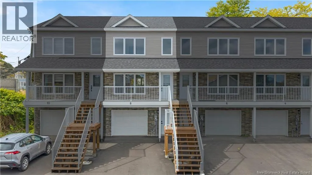 House for rent: 8 Rockingstone Drive, Saint John, New Brunswick E2M 0B5