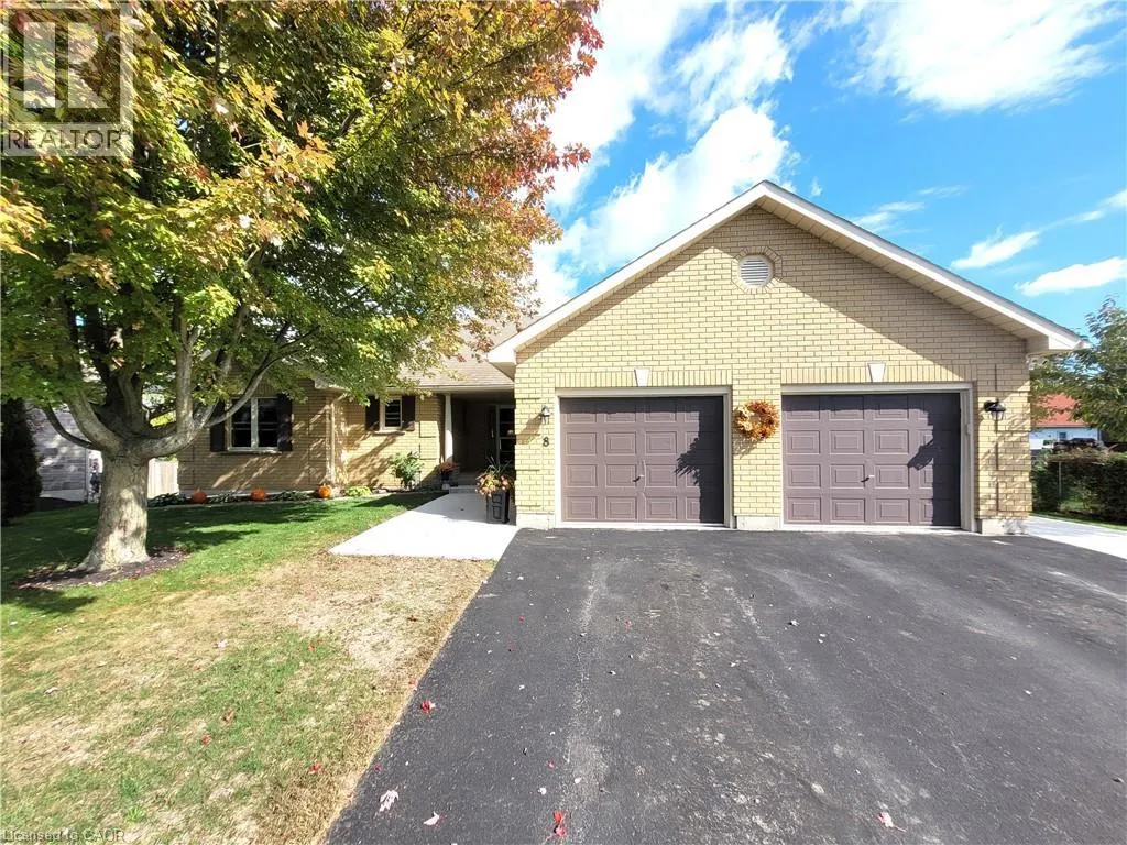 House for rent: 8 Simon Court, Waterford, Ontario N0E 1Y0