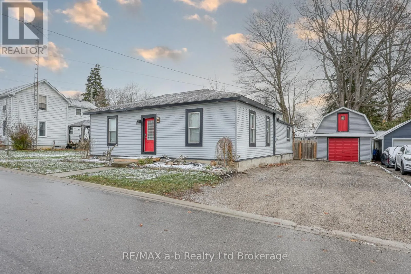 House for rent: 8 Victoria Street, Norwich, Ontario N0J 1P0