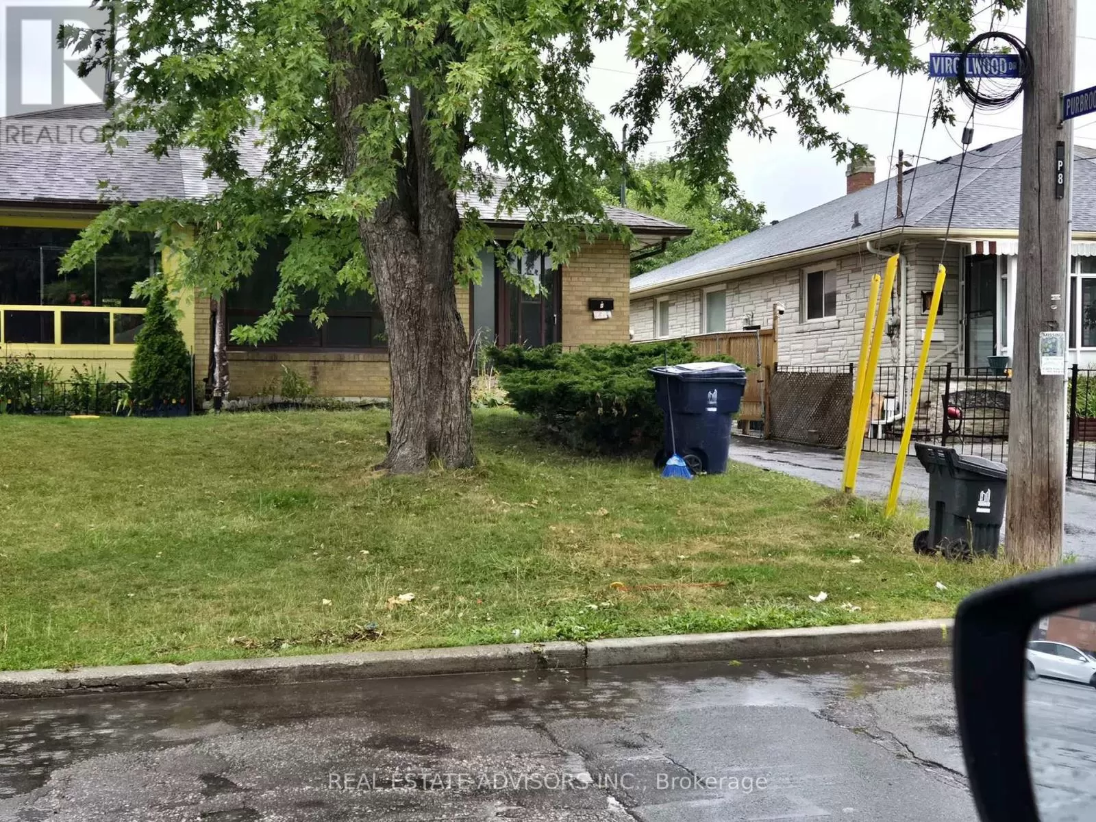 House for rent: 8 Virgilwood Drive, Toronto, Ontario M2R 2B1