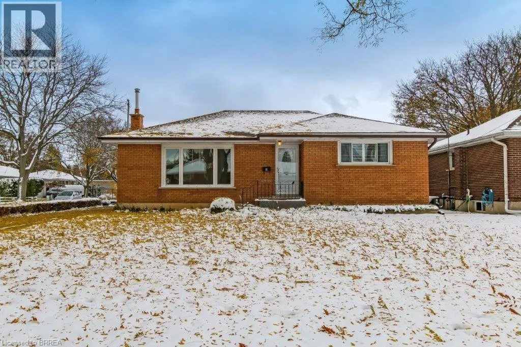 House for rent: 8 Waddington Street, Brantford, Ontario N3R 2R1