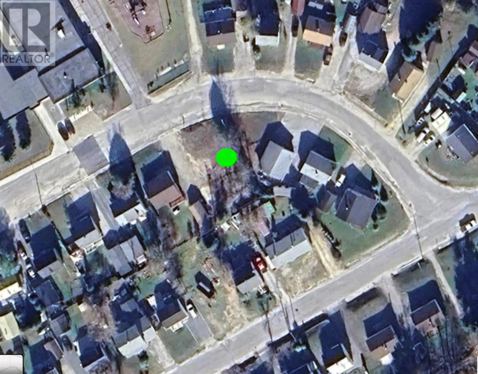 8 Wenonah Dr, Manitouwadge, Ontario P0M 1K0