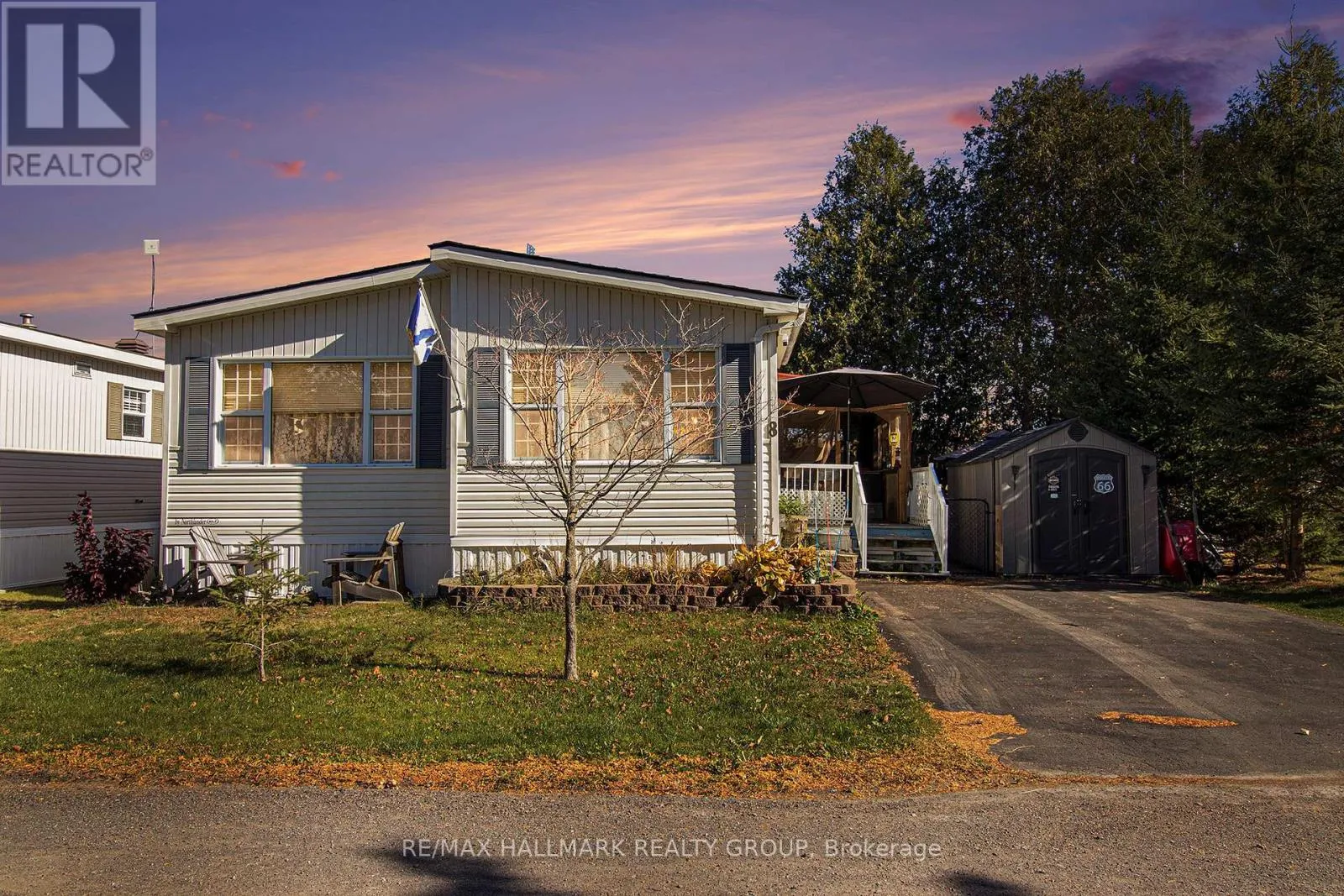 Mobile Home for rent: 8 Yvette Private, Ottawa, Ontario K0A 1B0