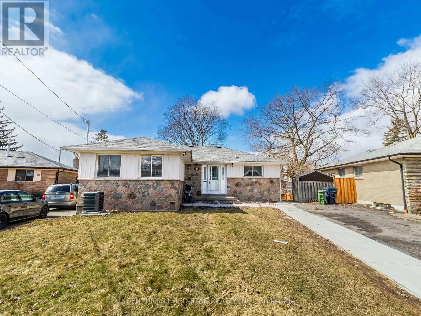 House for rent: 80 Coral Gable Drive, Toronto, Ontario M9M 1P1