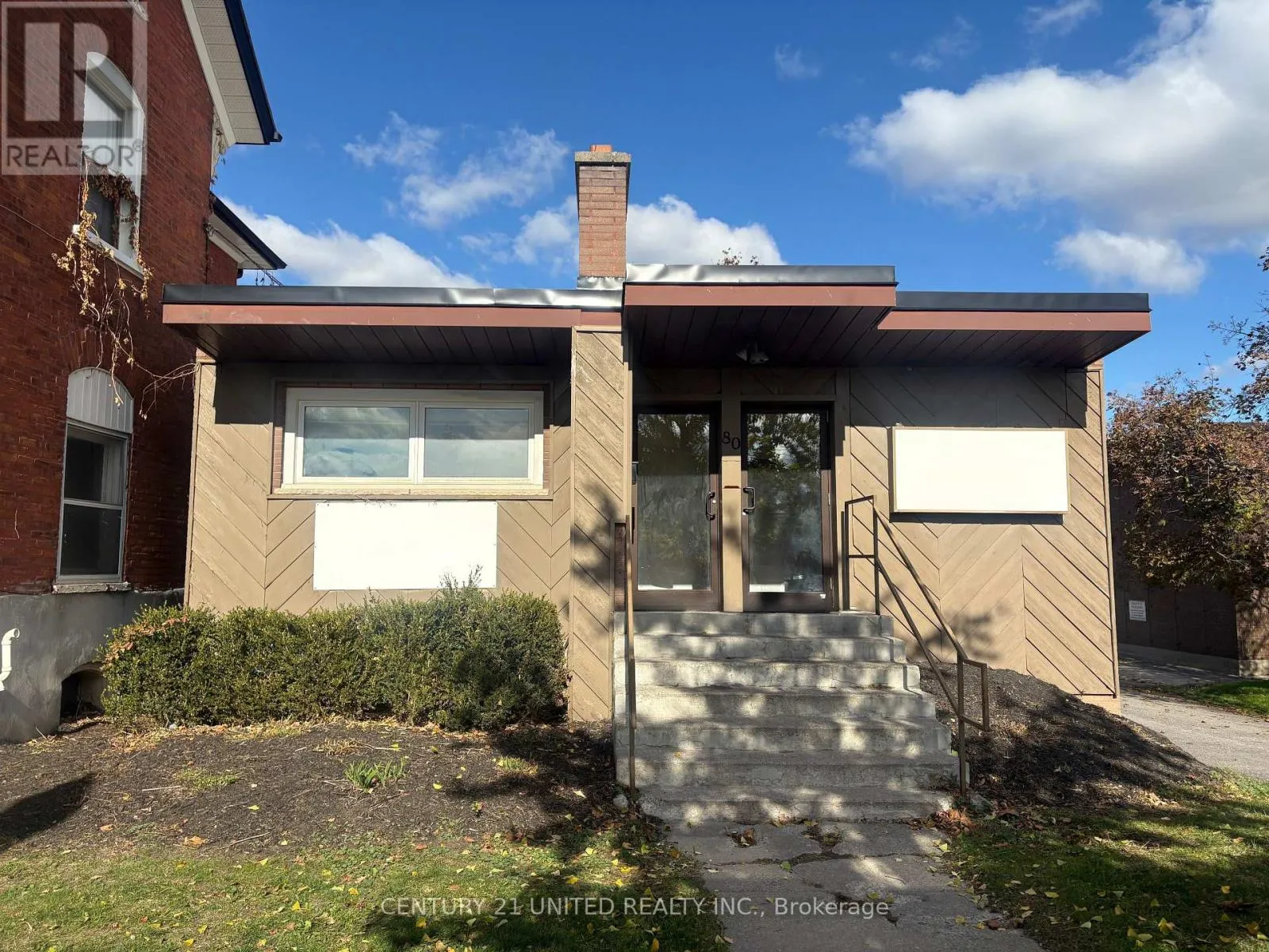 80 Hunter Street E, Peterborough, Ontario K9H 1G5