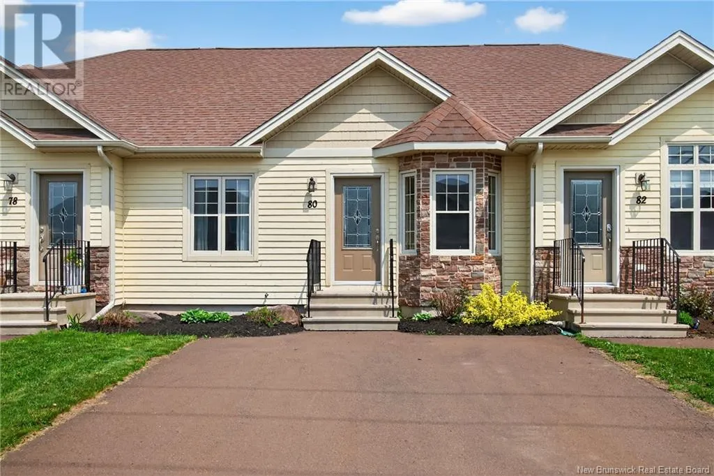 80 Lakeburn Avenue Unit# 102, Dieppe, New Brunswick E1A 0Y7