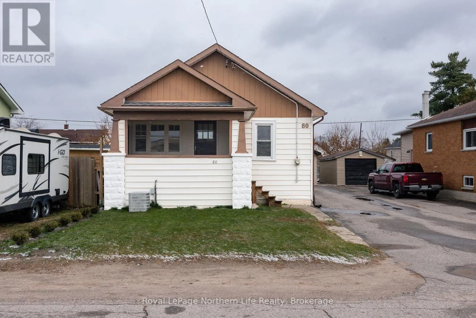 House for rent: 80 Lee Avenue, North Bay, Ontario P1A 2J9