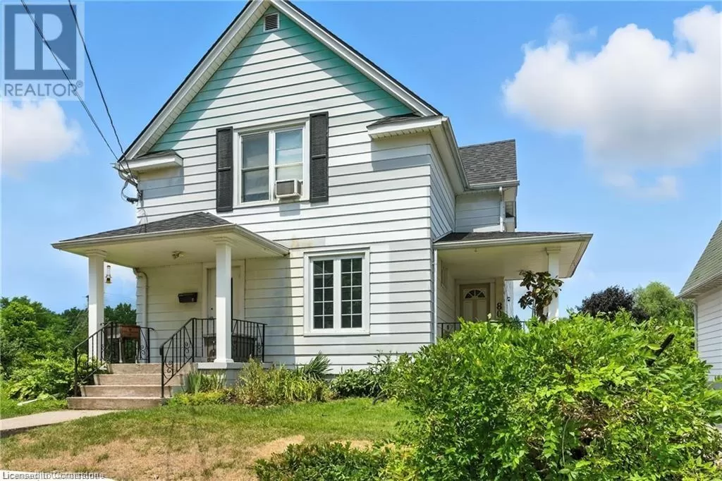 Triplex for rent: 80 Mill Street, Welland, Ontario L3C 4Y2