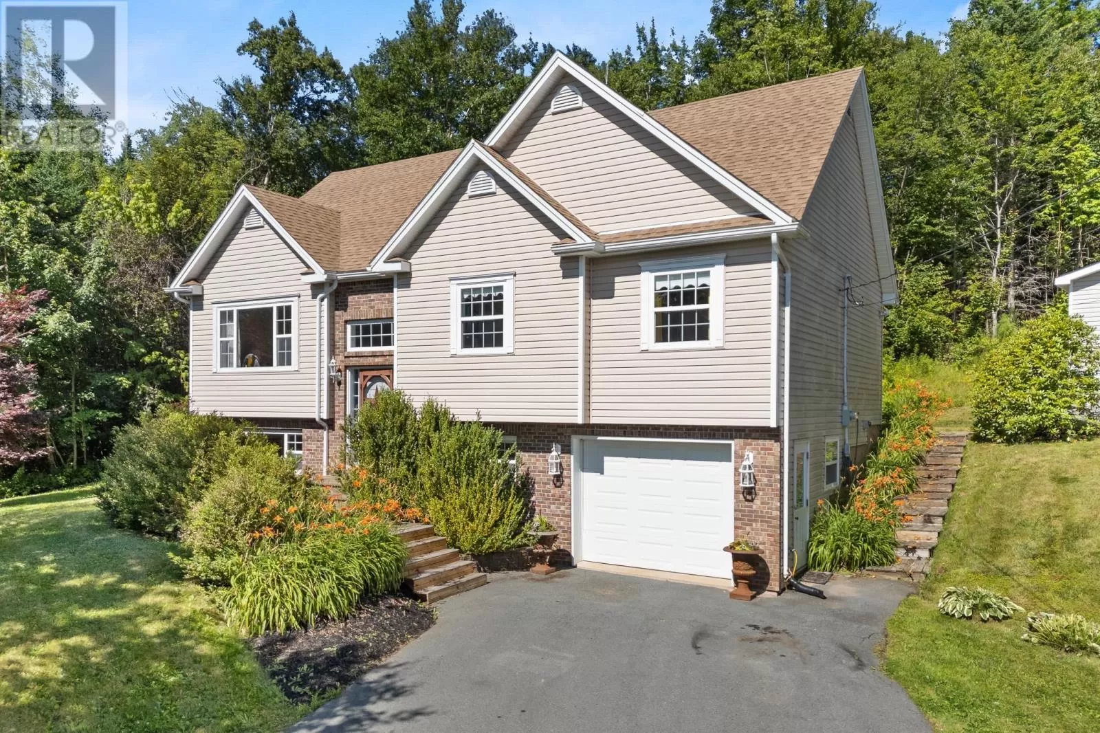 House for rent: 80 Rivendale Drive, Beaver Bank, Nova Scotia B4G 1G2