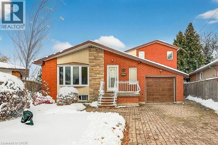 House for rent: 80 Tyrone Drive, Hamilton, Ontario L9C 2M7