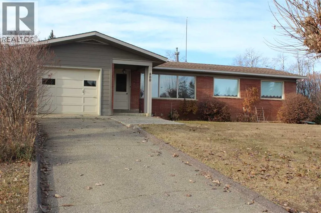House for rent: 800 2nd Street Se, Manning, Alberta T0H 2M0