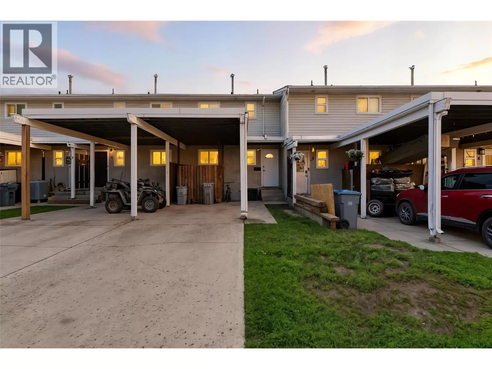 Row / Townhouse for rent: 800 Southill Street Unit# 4, Kamloops, British Columbia V2B 5L8