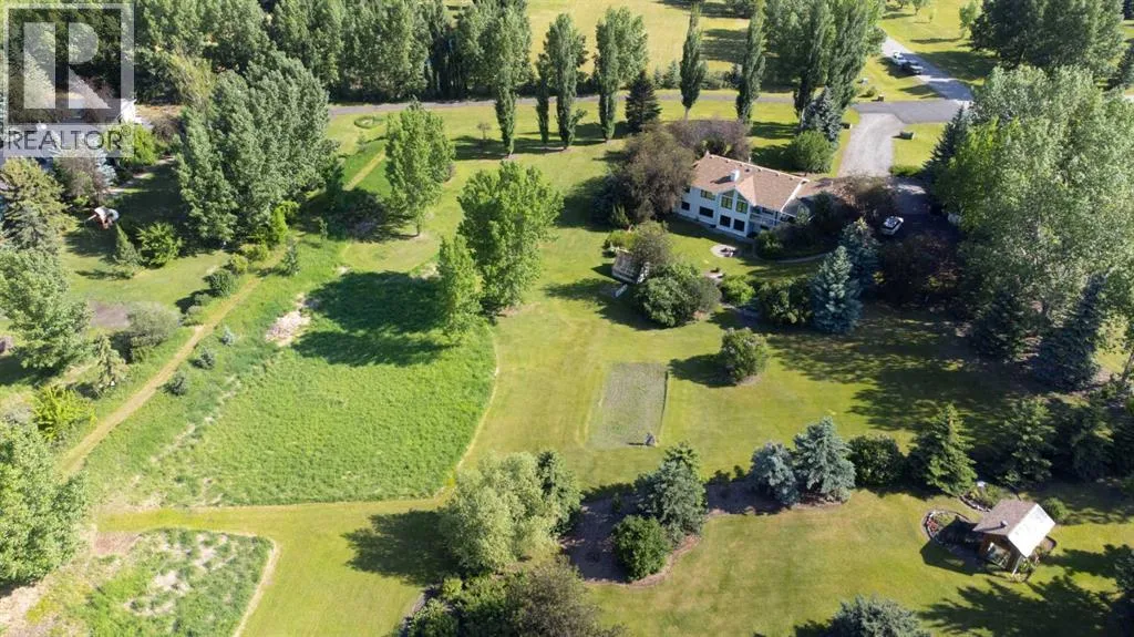 House for rent: 80057 Highwood Meadows Drive E, Rural Foothills County, Alberta T1S 4Y9