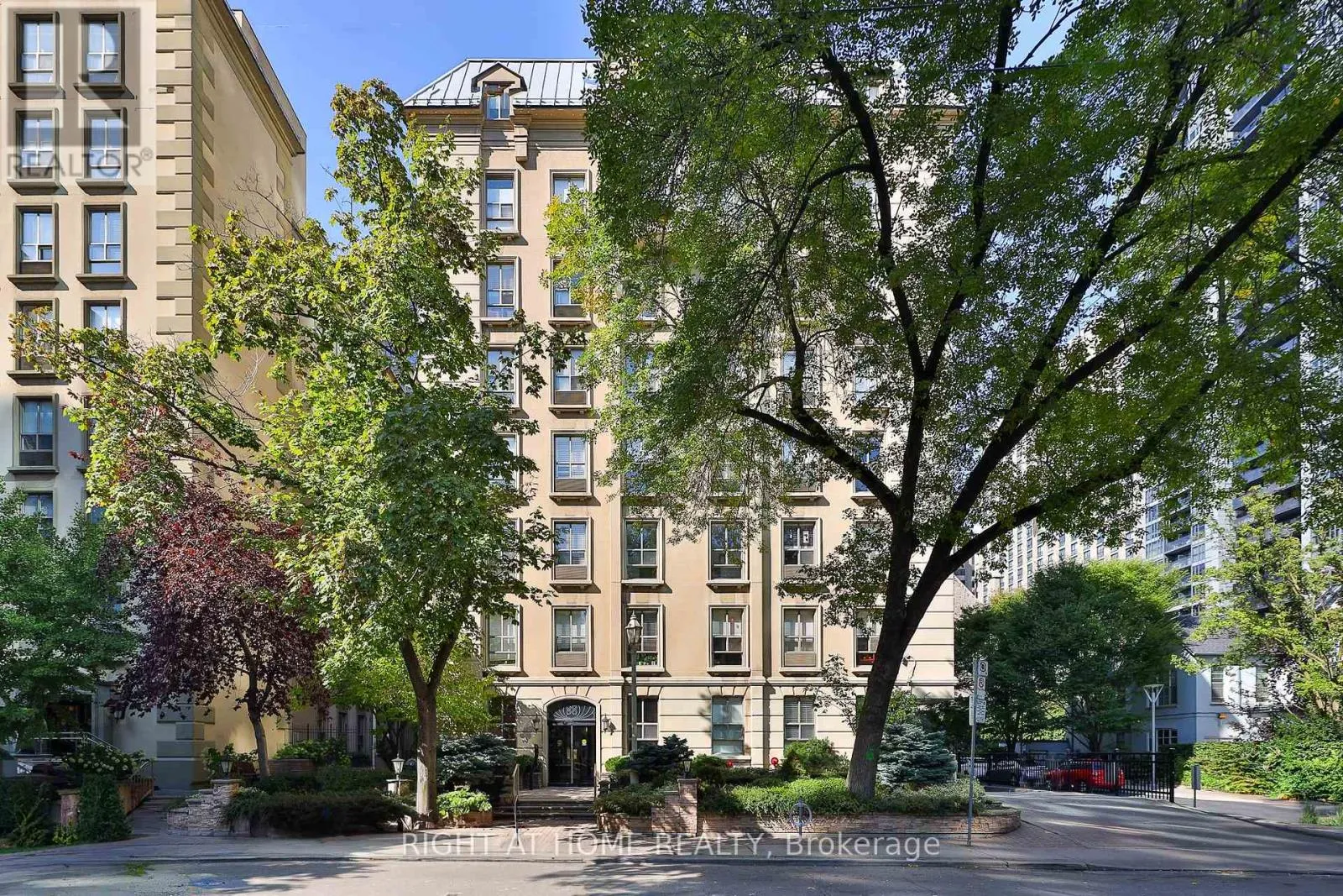 Apartment for rent: 801 - 80 Charles Street E, Toronto, Ontario M4Y 2W7