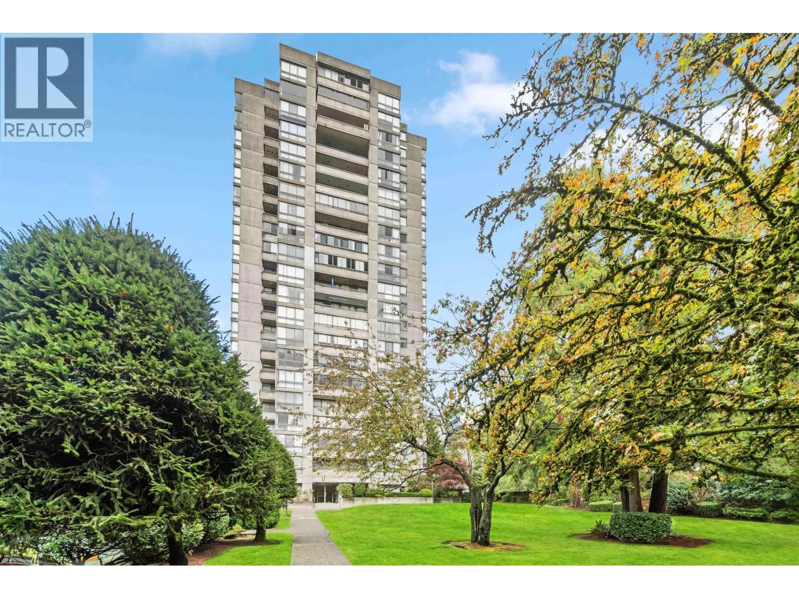 Apartment for rent: 801 9280 Salish Court, Burnaby, British Columbia V3J 7J8