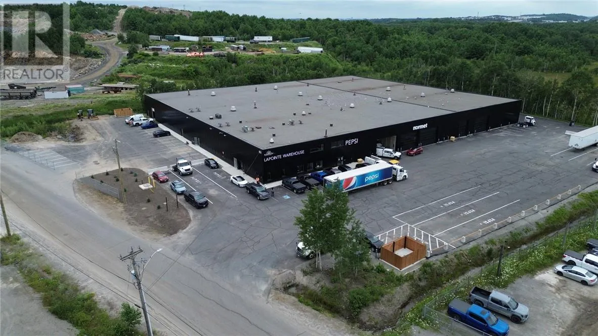 Multi-Tenant Industrial for rent: 801 Lapointe Street, Sudbury, Ontario P3A 5N8