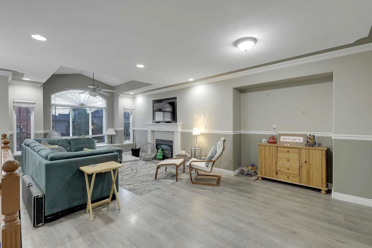 House for rent: 8010 Topper Drive, Mission, British Columbia V2V 7B5