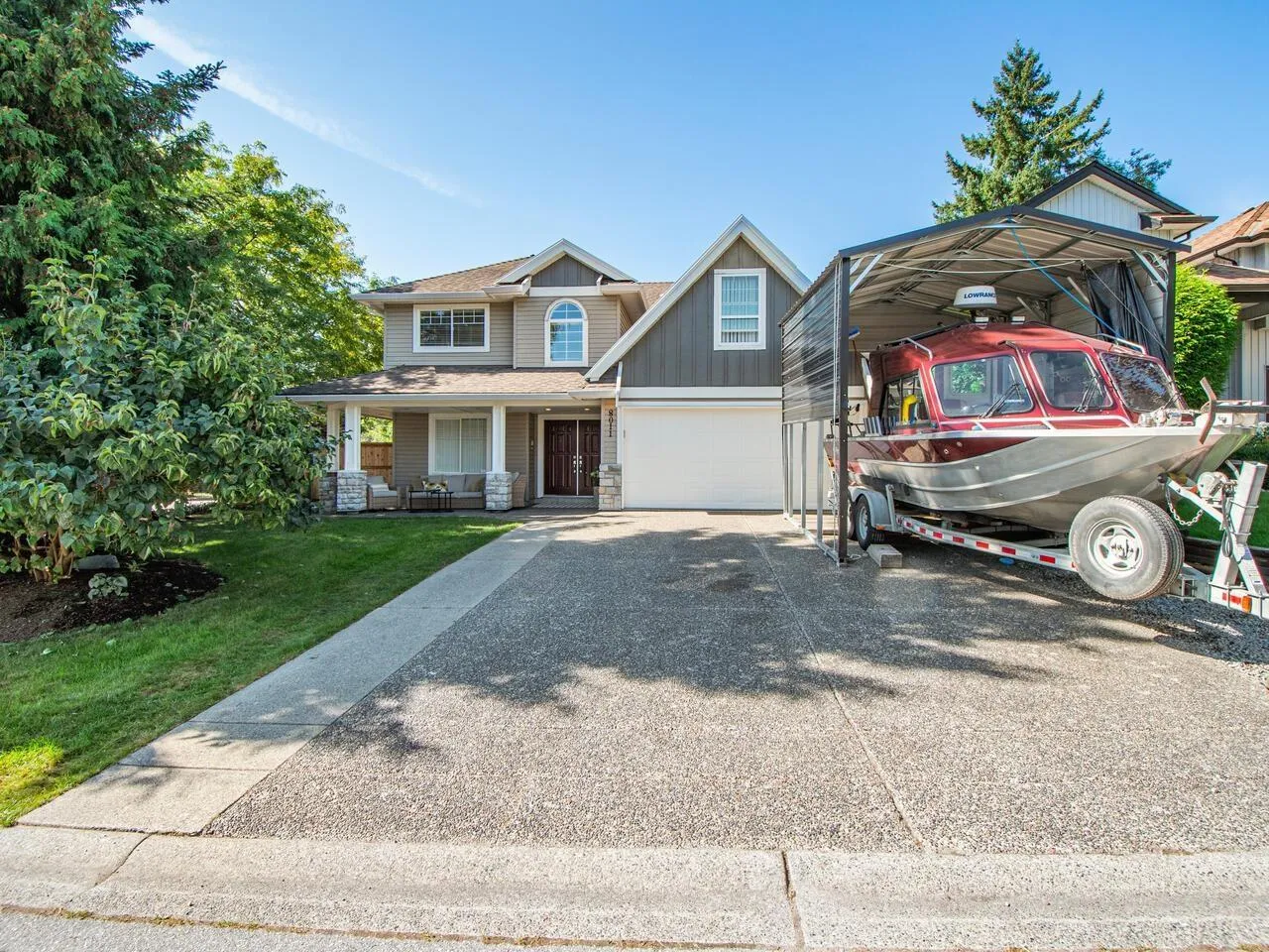 House for rent: 8011 163rd Street, Surrey, British Columbia V4N 0J6