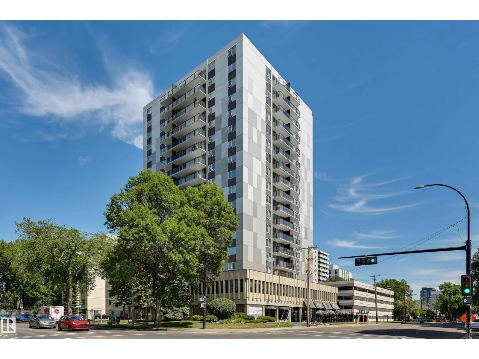 Apartment for rent: #802 10011 116 St Nw, Edmonton, Alberta T5K 1V4