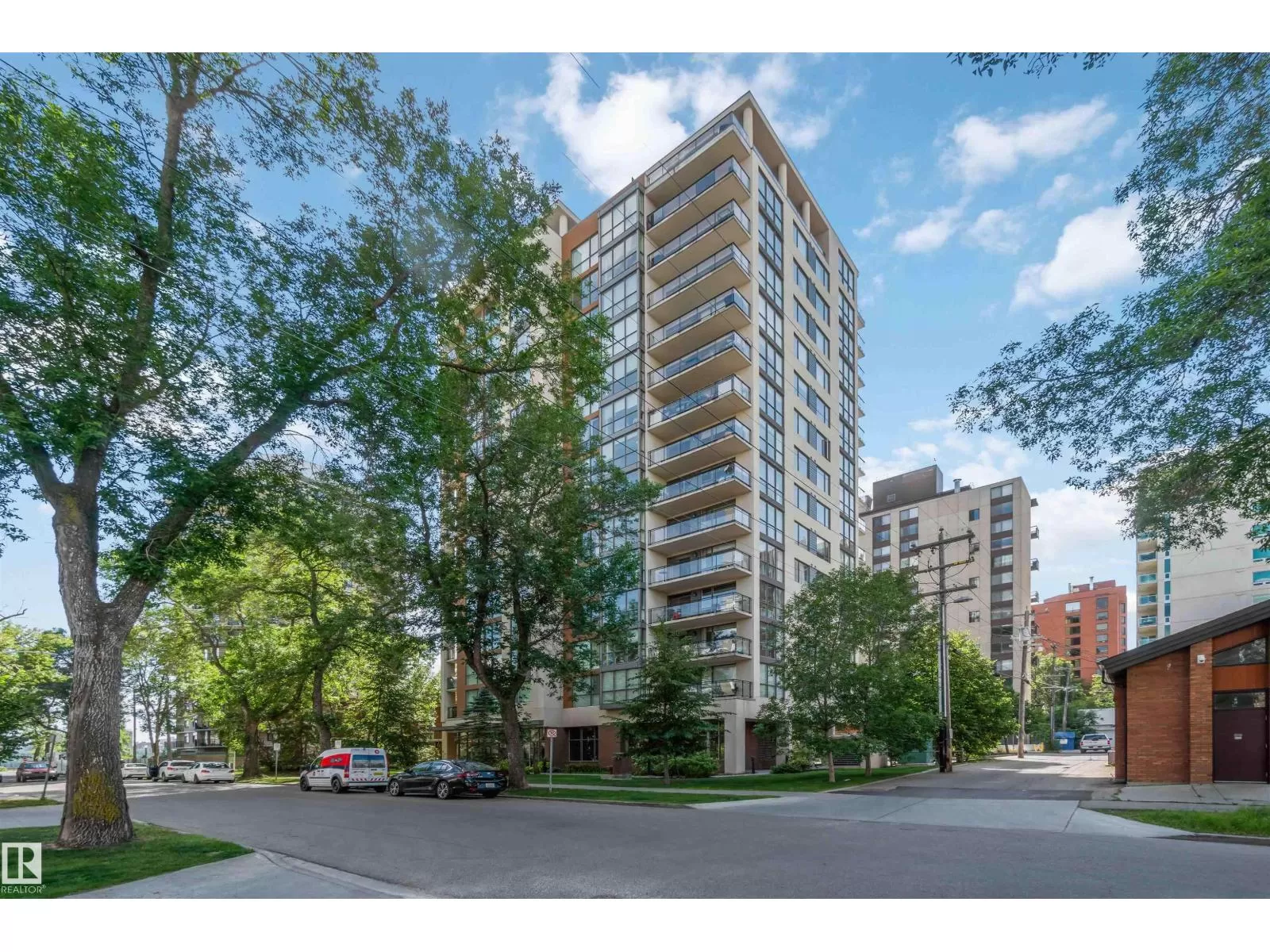 Apartment for rent: #802 10046 117 St Nw, Edmonton, Alberta T5K 1X2