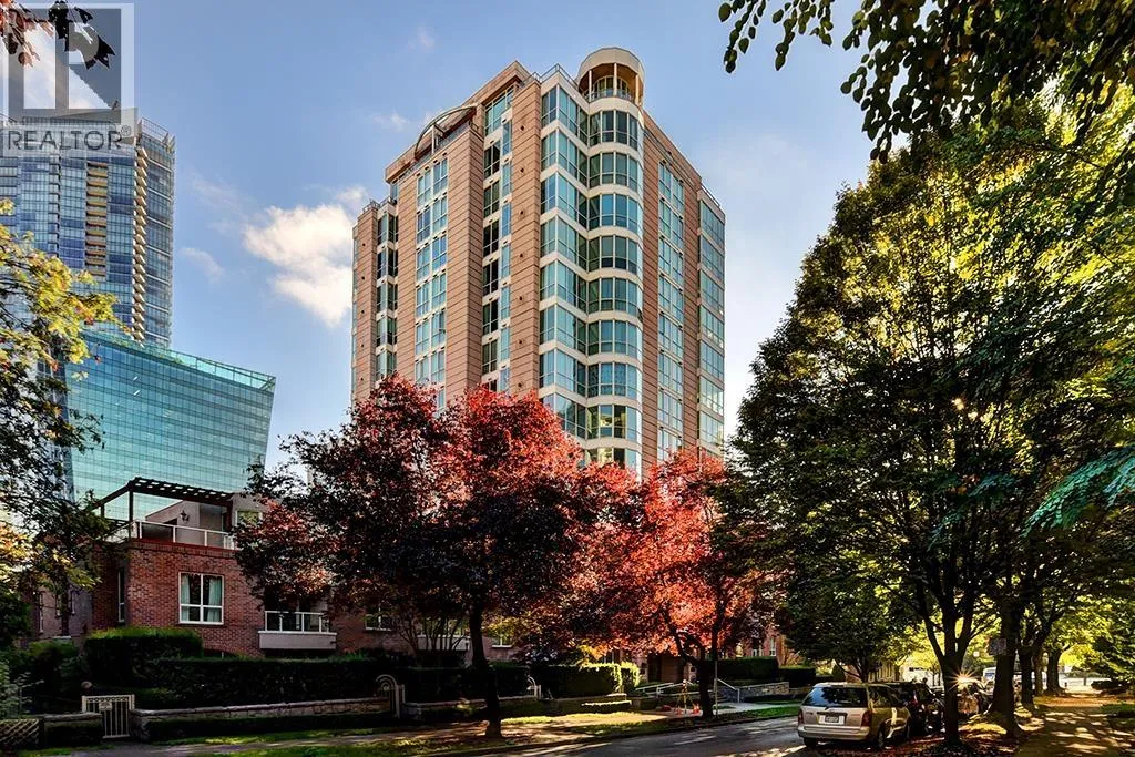 Apartment for rent: 802 1111 Haro Street, Vancouver, British Columbia V6E 1E3