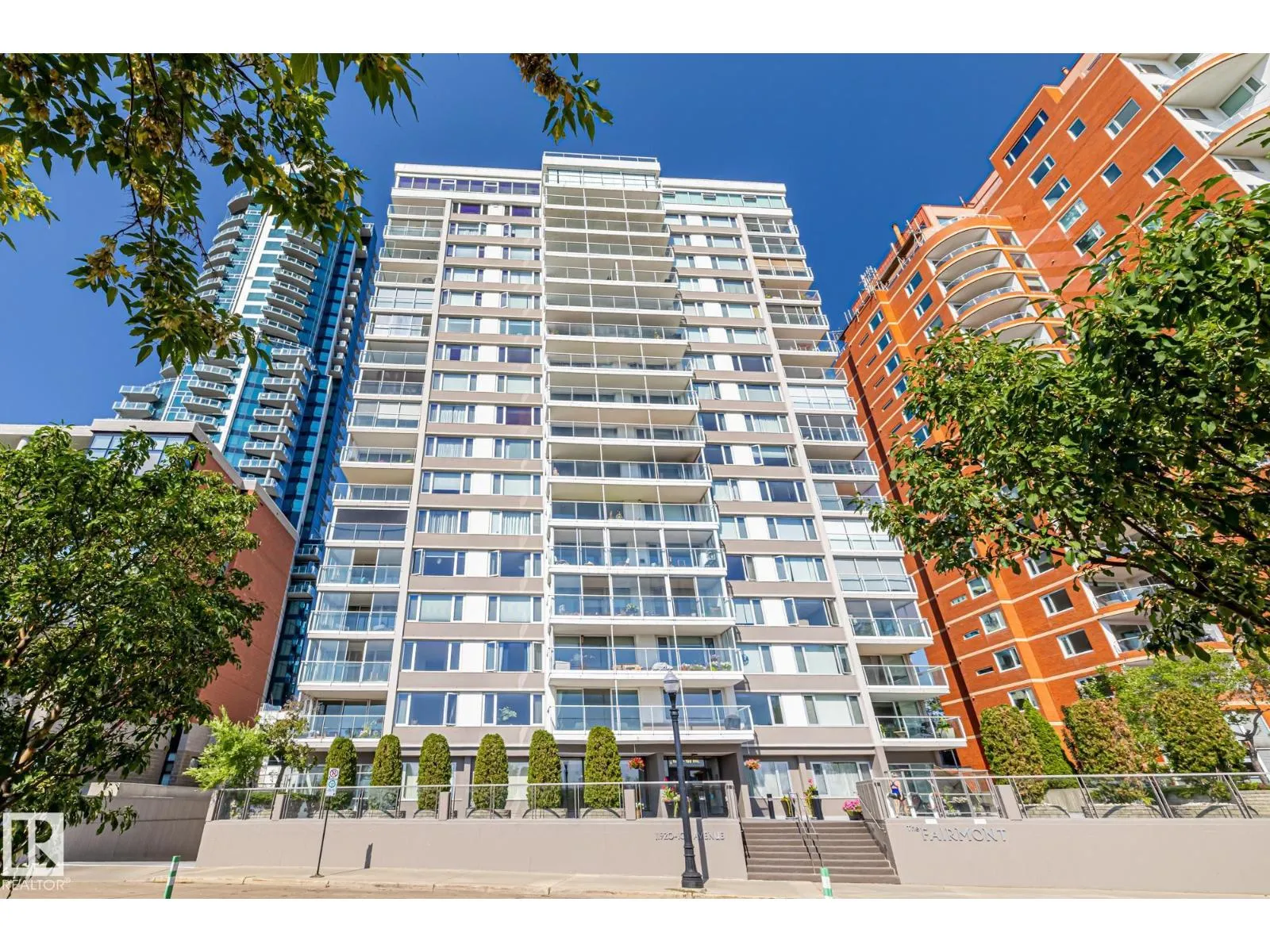 Apartment for rent: #802 11920 100 Av Nw, Edmonton, Alberta T5K 0K5