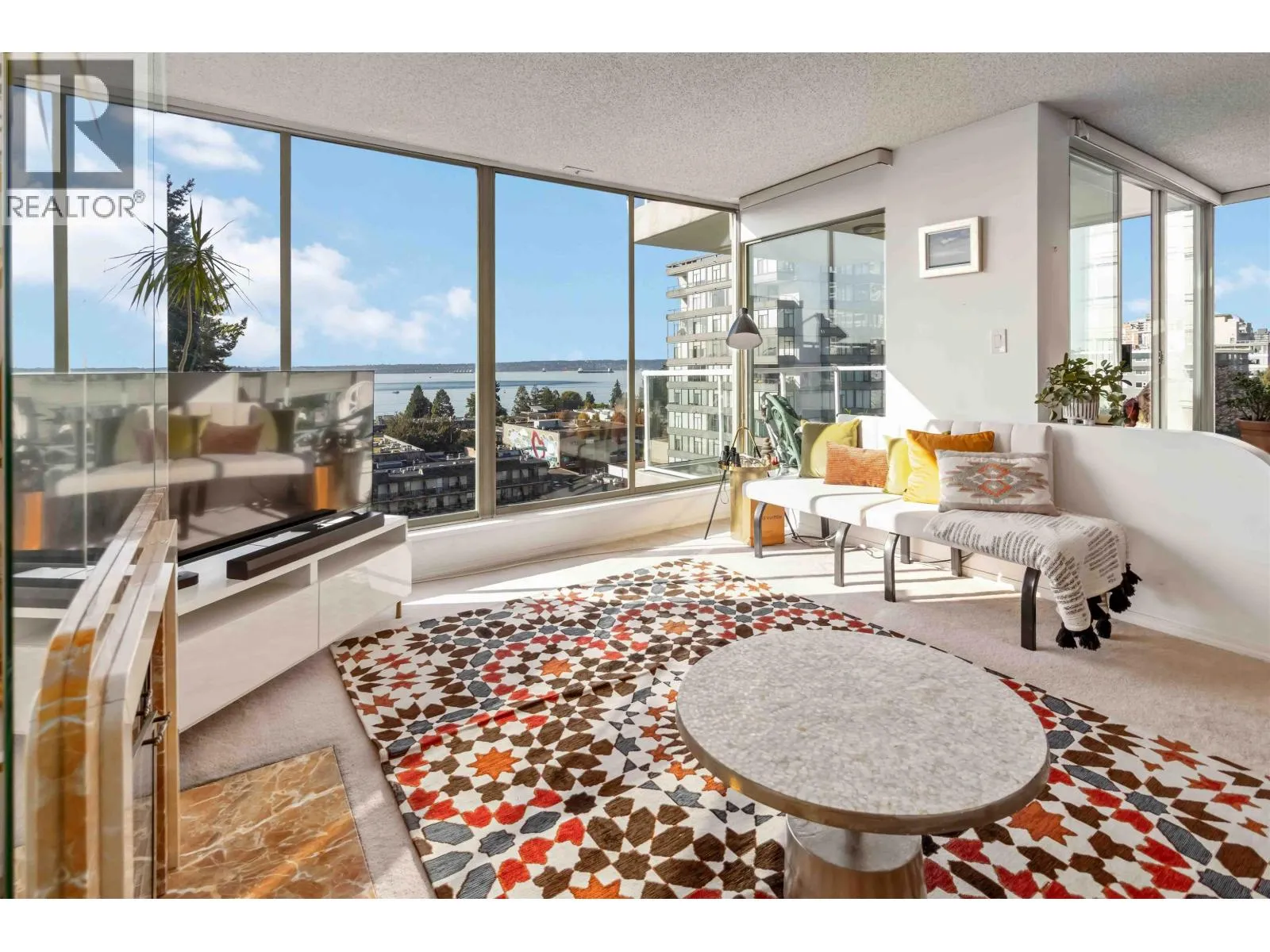 Apartment for rent: 802 1455 Duchess Avenue, West Vancouver, British Columbia V7T 1H7