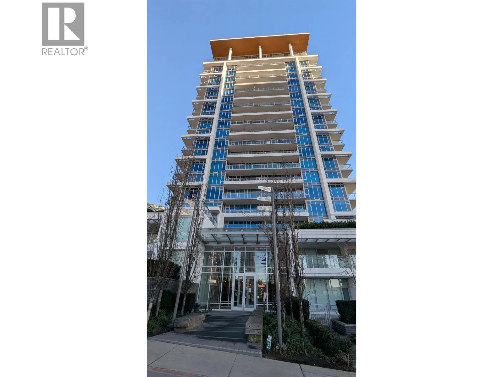 Apartment for rent: 802 2288 Alpha Avenue, Burnaby, British Columbia V5C 0L9